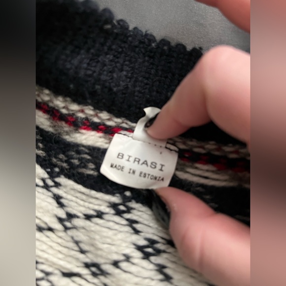 Women’s Birasi Norwegian Fair Isle Wool Sweater (M) - Picture 2 of 2